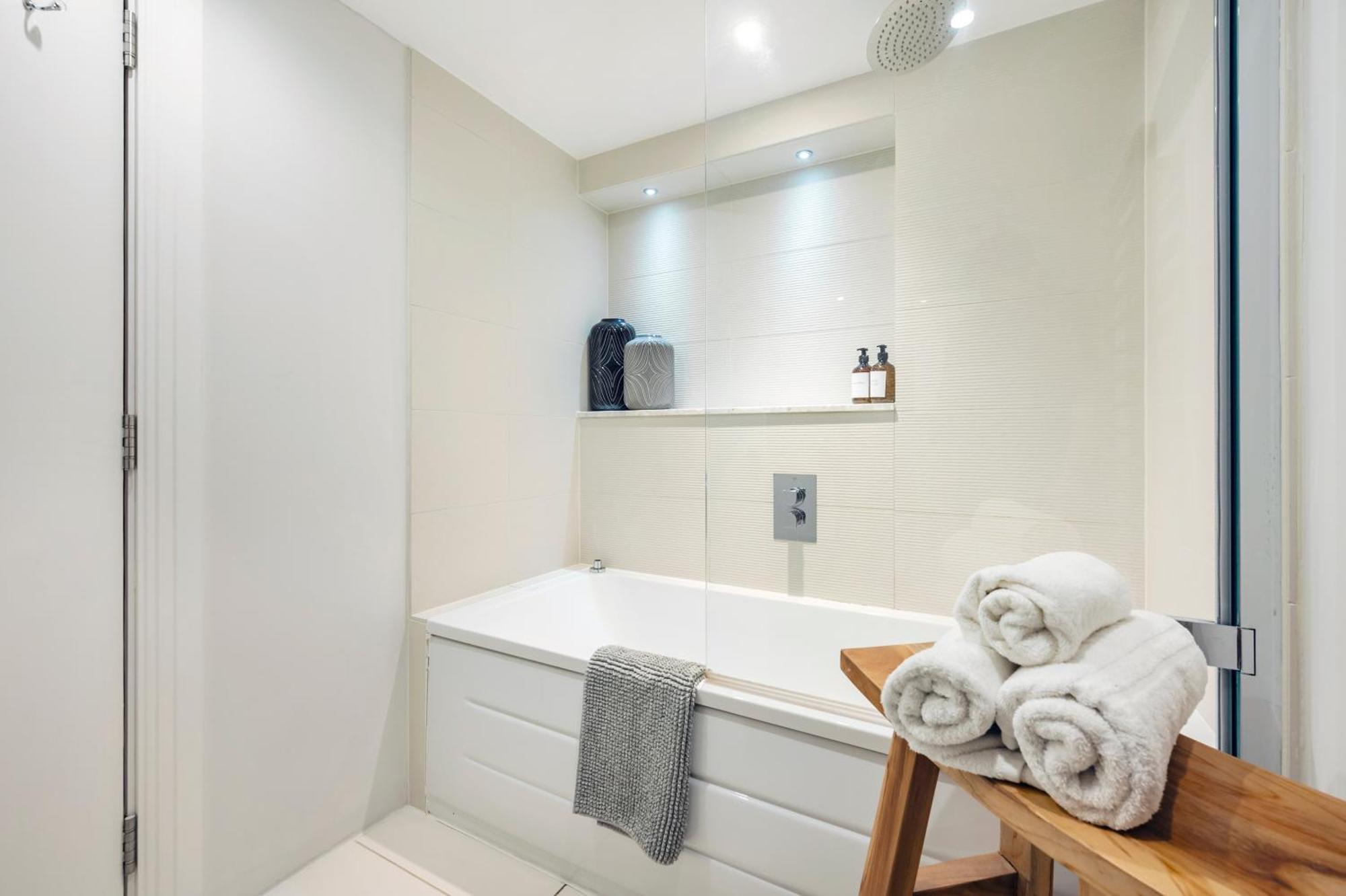 Aircon 2 Bedr, 3 Beds, 2 Bath Covent Garden, Subway Apartamento Londres Exterior foto